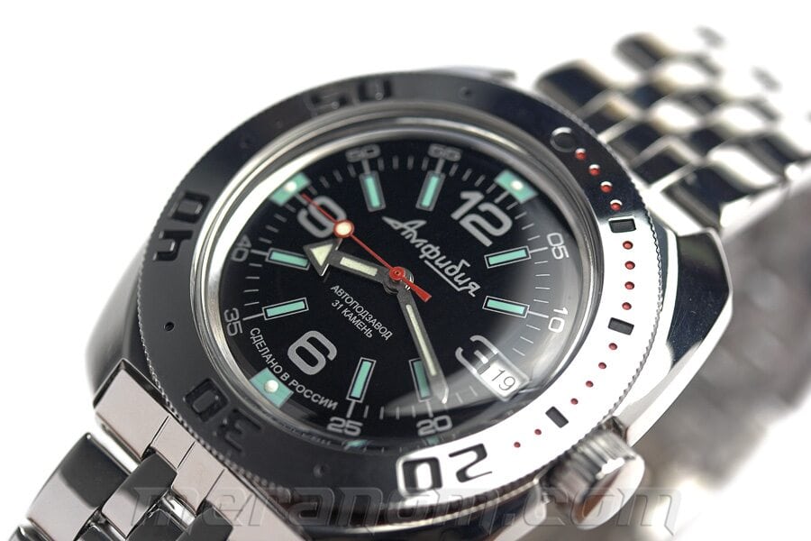 Présentation Gagarine 2416-710640-Amphibian-2-max-900